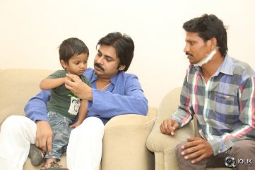 Pawan Kalyan Meets His Fan Karuna Srinivas